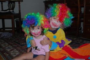 2 clowns